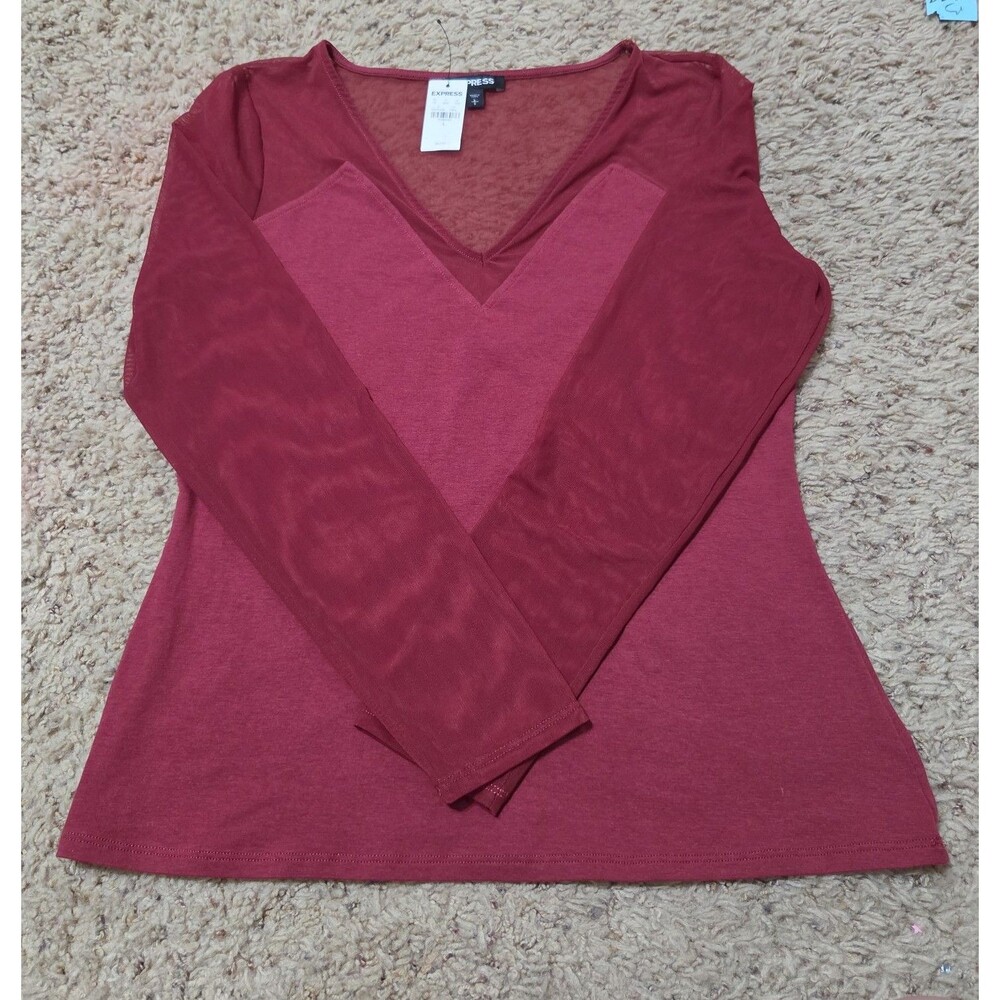Woman's long sleeve shirt